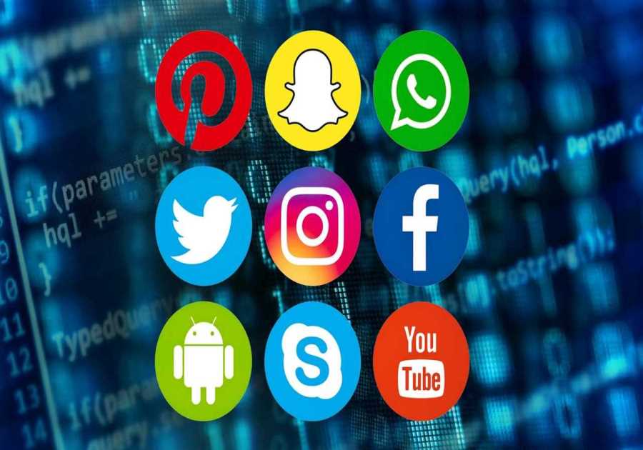 4 Ways to Incorporate Social Media in a Custom Mobile App Design